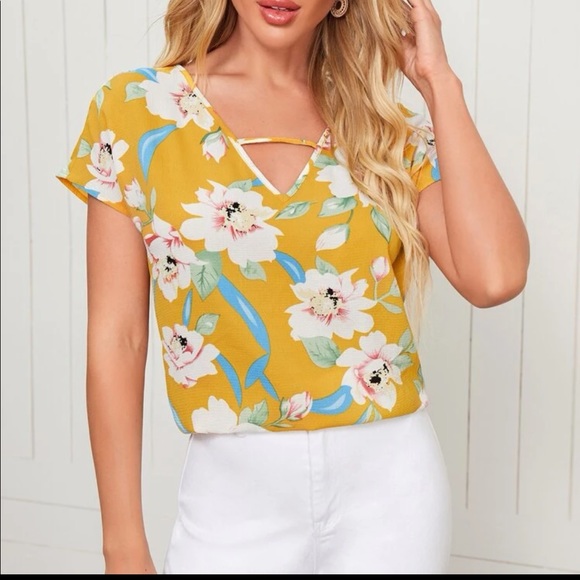 New keyhole neck floral print top - Picture 3 of 6